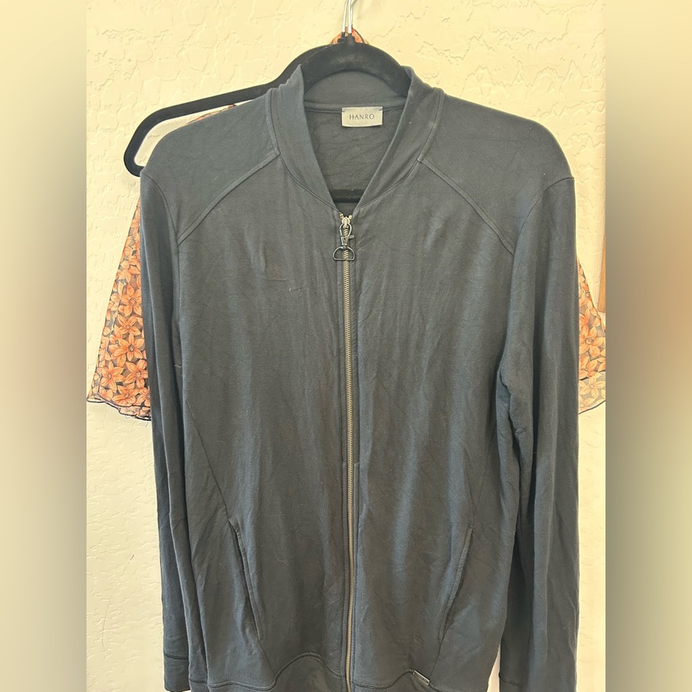 Hanro zip up jacket S/M